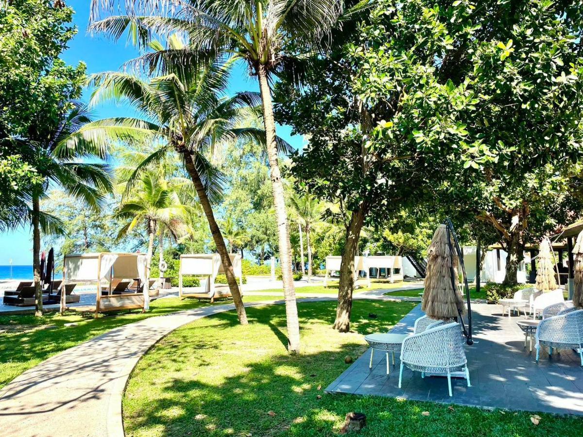 Estella Phuket Mai Khao Beach Resort ภายนอก รูปภาพ