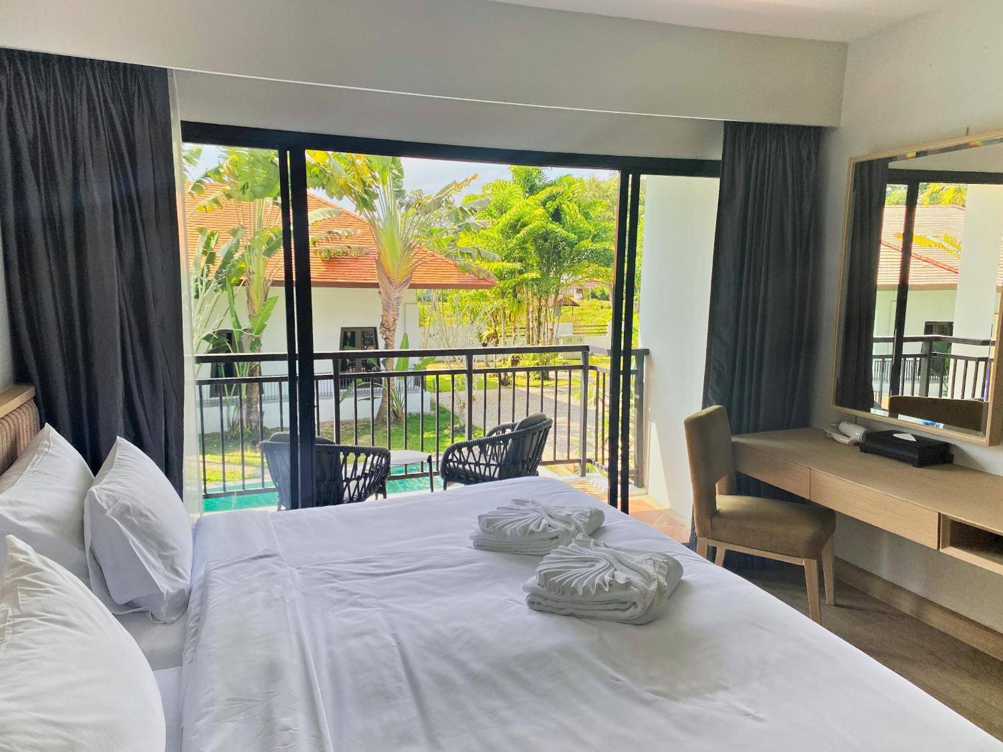 Estella Phuket Mai Khao Beach Resort ภายนอก รูปภาพ