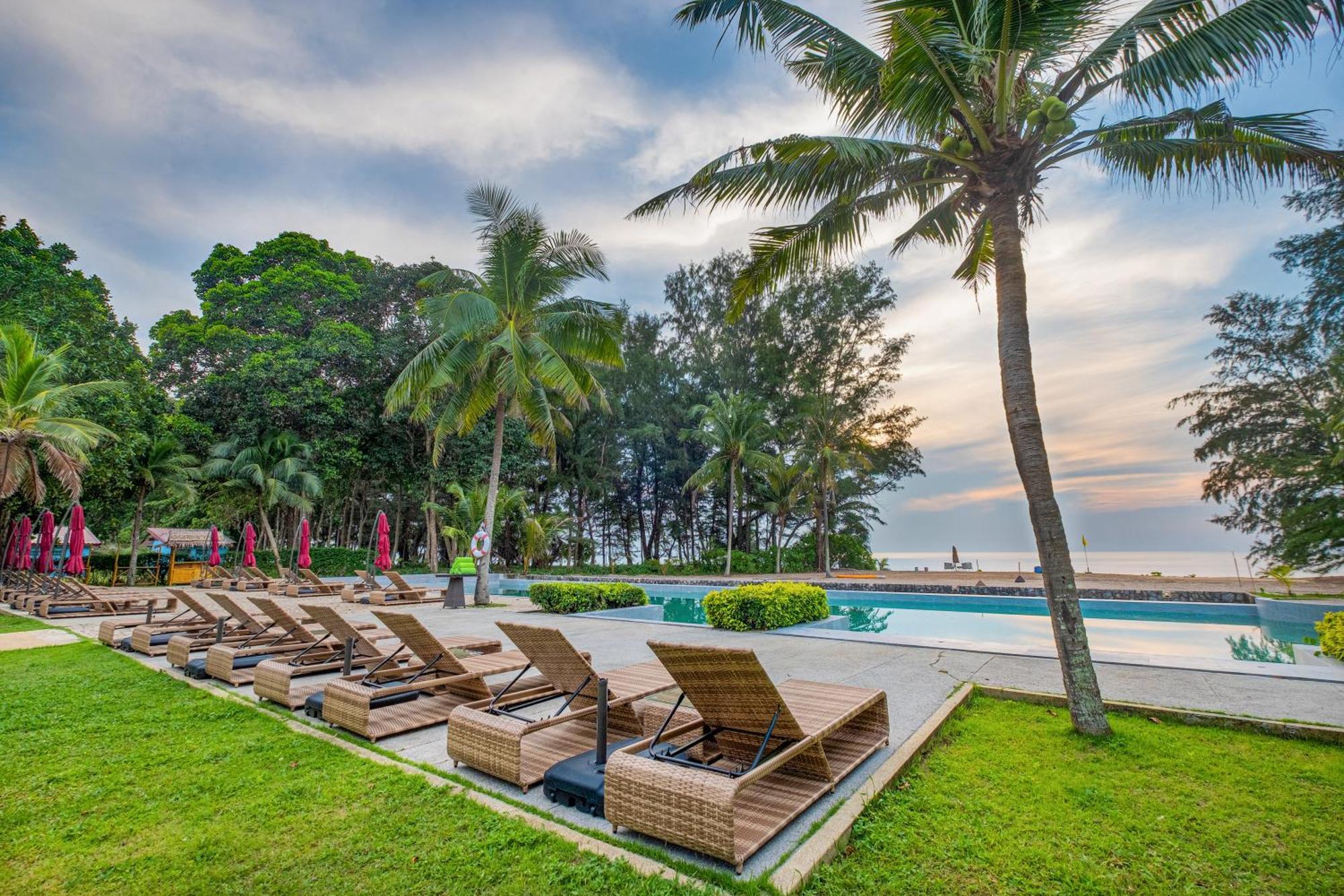 Estella Phuket Mai Khao Beach Resort ภายนอก รูปภาพ