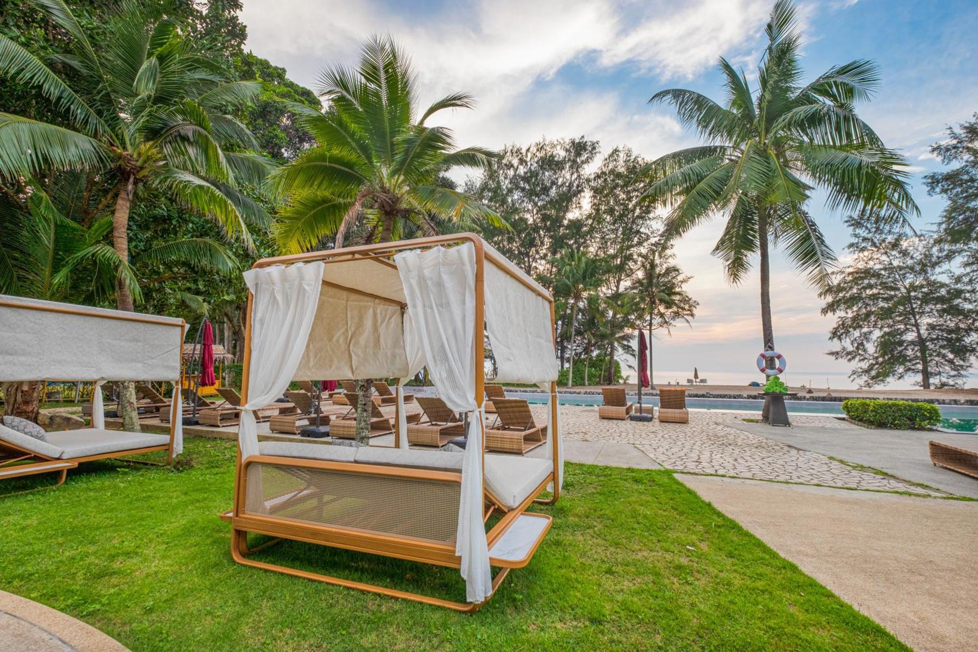 Estella Phuket Mai Khao Beach Resort ภายนอก รูปภาพ